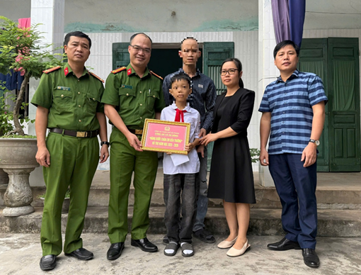 Công an xã Hà Đông lan tỏa hơi ấm 